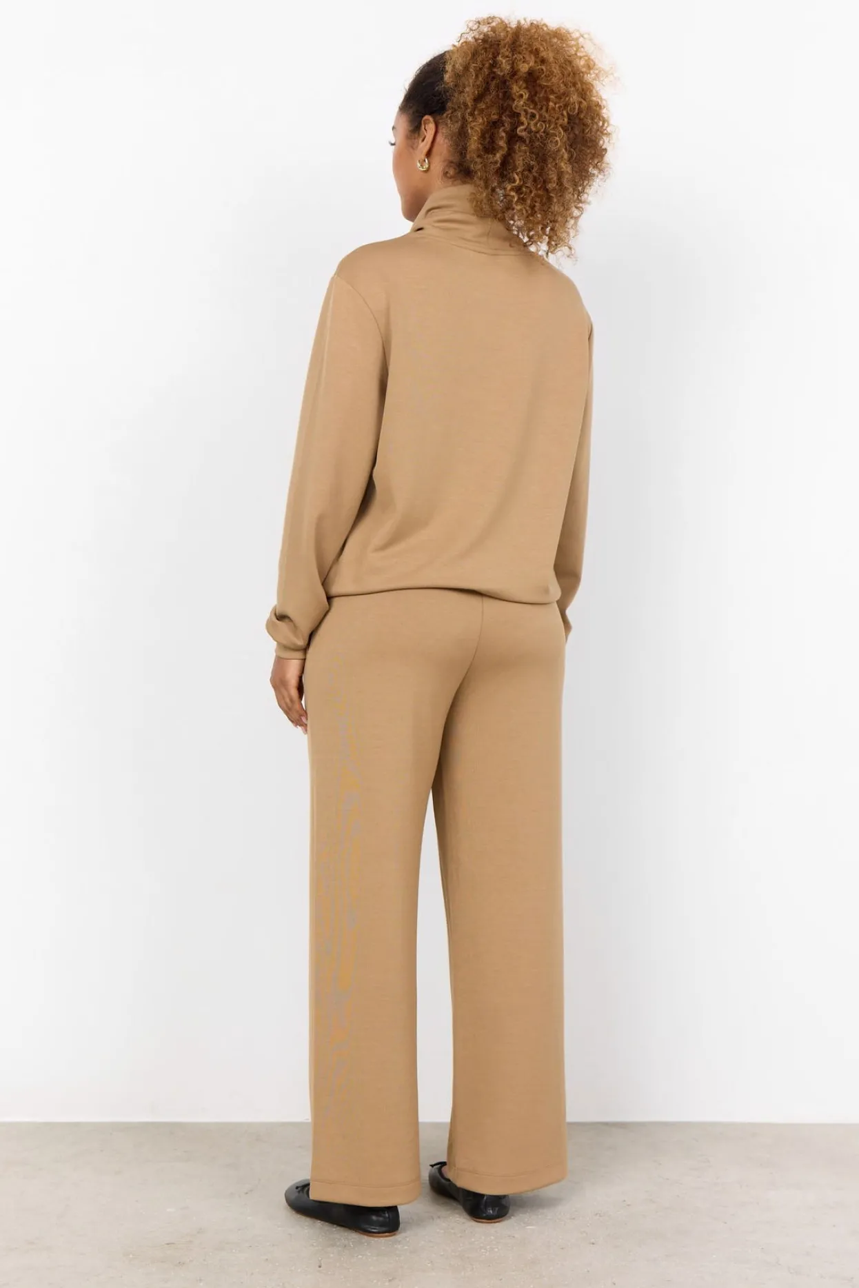 scbanu__sweatshirt_camel_2-4.webp Blusar Och Skjortor | Comfy>Soyaconcept SC-BANU 186 Sweatshirt Camel